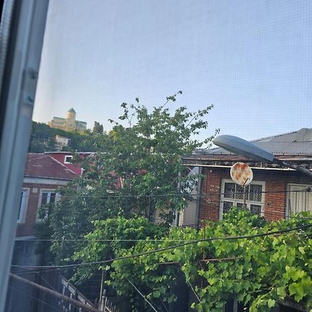 Guest House Mtani Near Colchis Fountain คูทายสิ ภายนอก รูปภาพ
